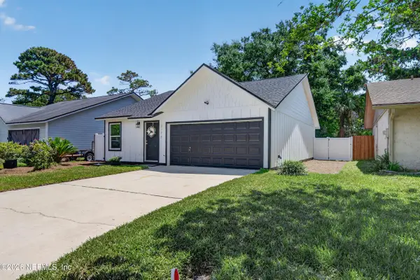 2179 Fairway Villas S Lane, Atlantic Beach, FL 32233