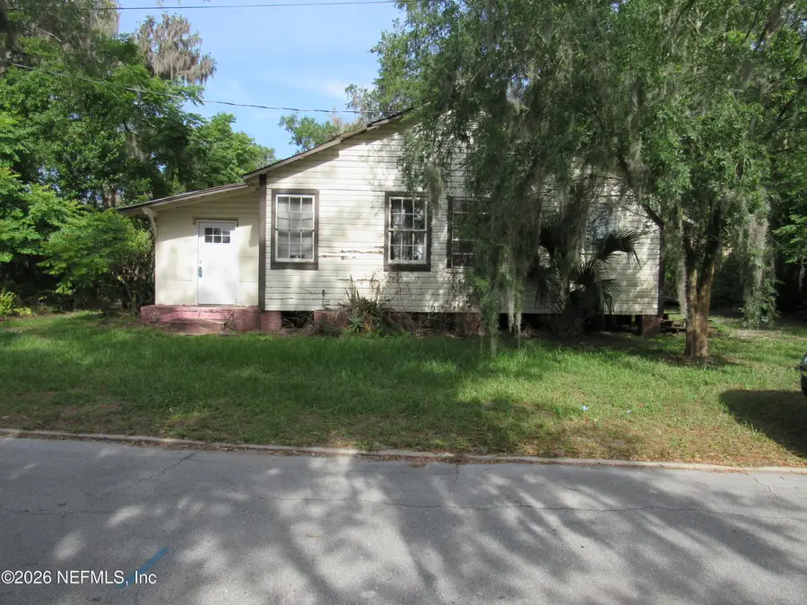 14 S Lake Street, Crescent City, FL 32112 - #2