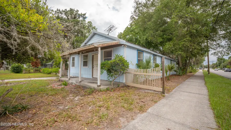 165 N Cypress Avenue, Green Cove Springs, FL 32043 - #2