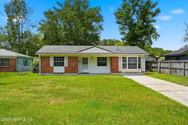 7428 White Alder Dr Drive, Jacksonville, FL 32210