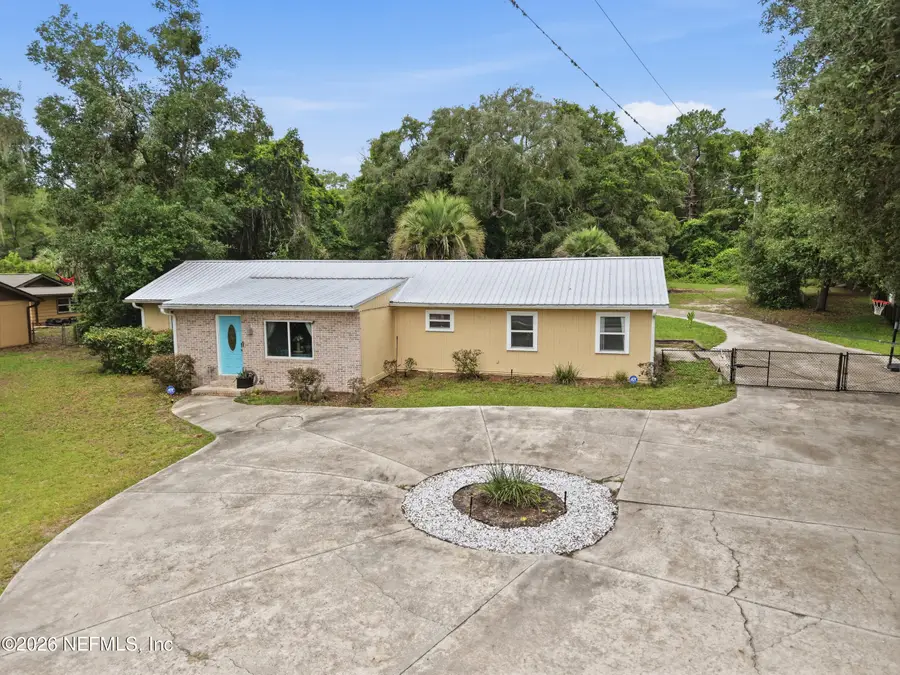 1220 S Lawrence Boulevard, Keystone Heights, FL 32656 - #3