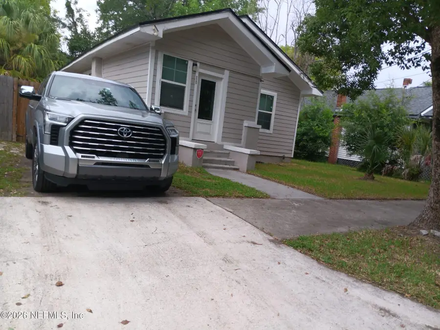 325 W 17th Street, Jacksonville, FL 32206 - #2