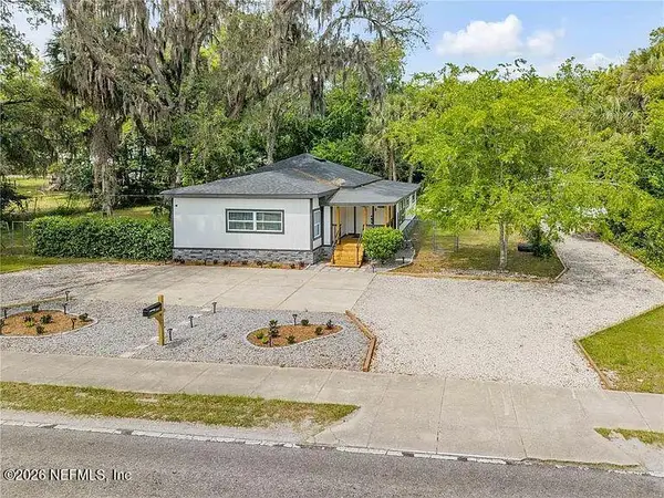 1956 Pioneer Trail, New Smyrna Beach, FL 32168