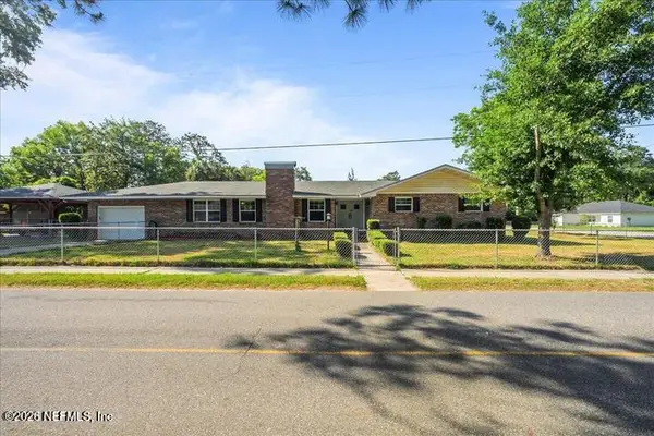 226 E Minnesota Avenue, Macclenny, FL 32063