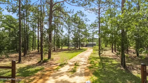 176 Melrose Landing Drive, Hawthorne, FL 32640