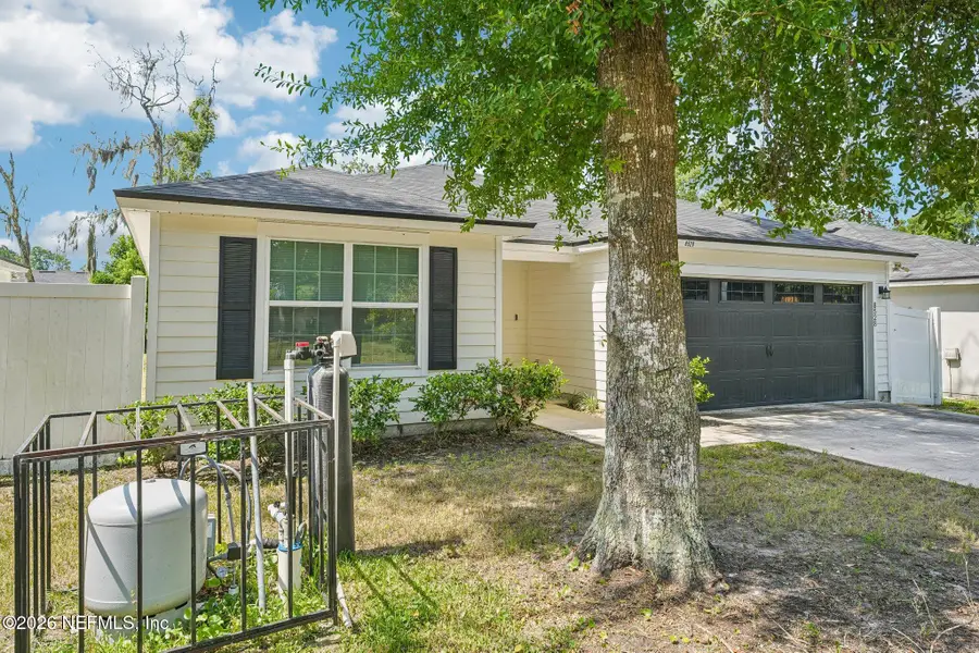 8528 Osteen Street, Jacksonville, FL 32210 - #3