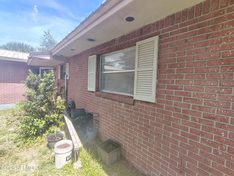 408 Magnolia Dr Drive, Palatka, FL 32177 - #3