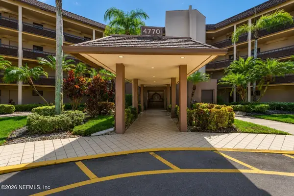 4770 Fountains Drive S #302, Lake Worth, FL 33467