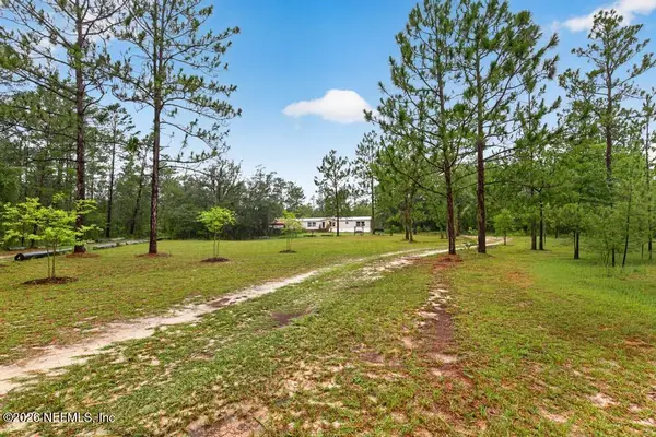 197 Melrose Landing Drive, Hawthorne, FL 32640