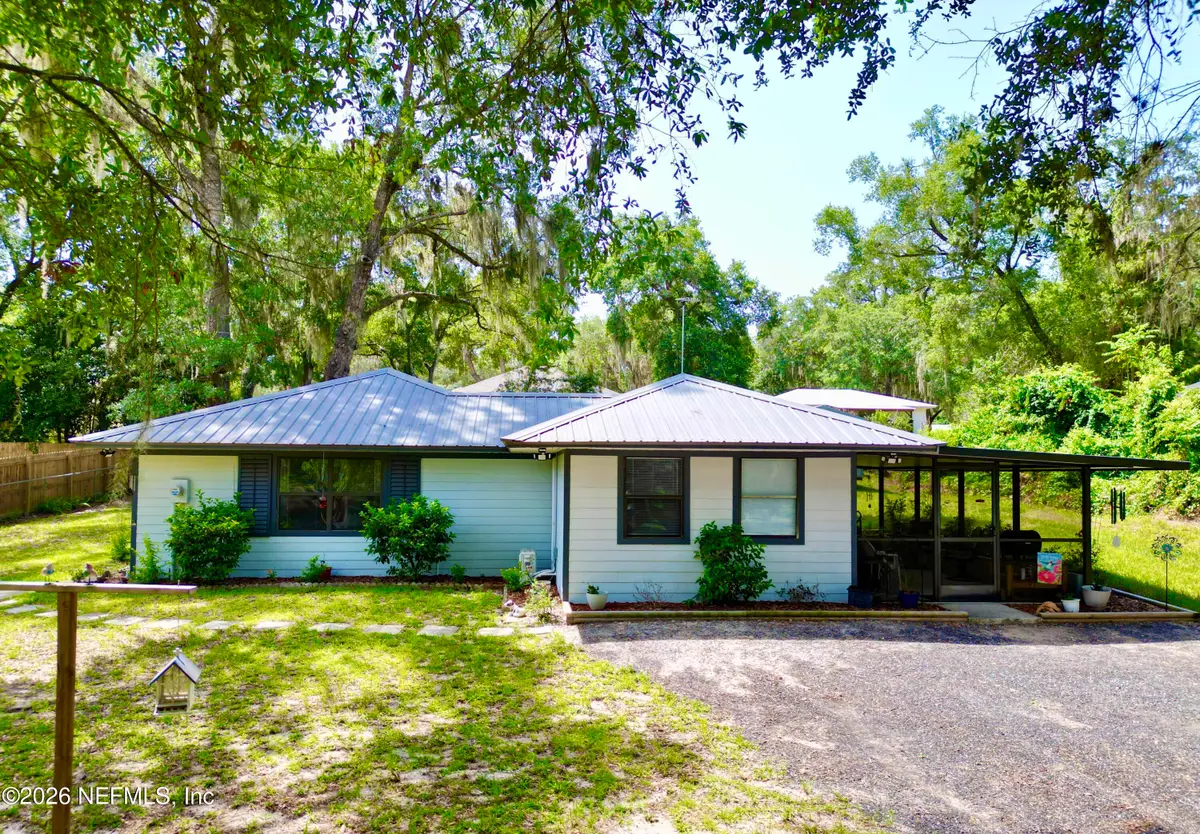 468 SE 28th Way, Melrose, FL 32666 - #1