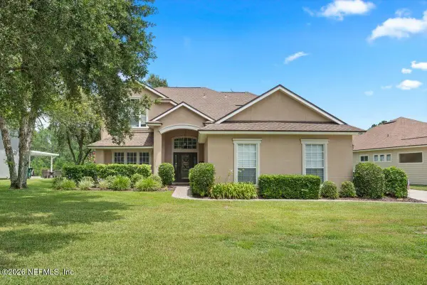 584 Chestwood Chase Drive, Orange Park, FL 32065
