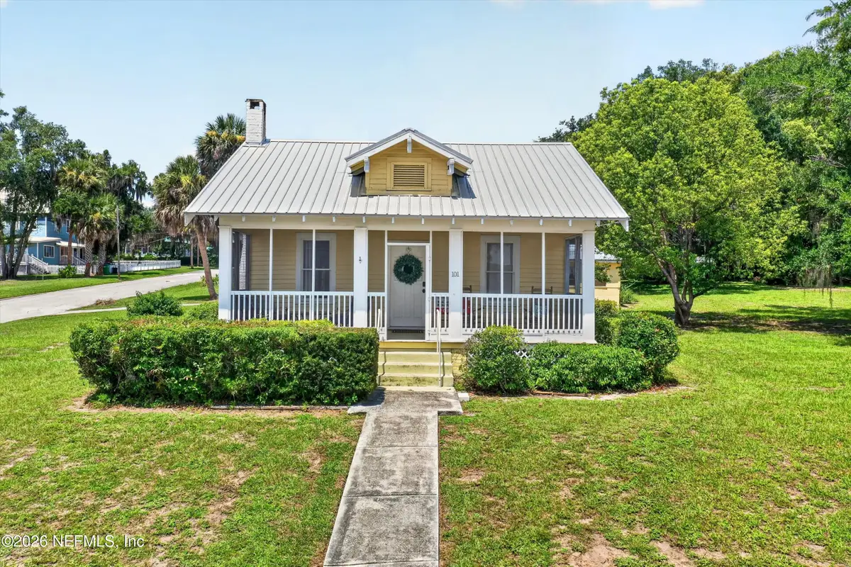 101 N Lake Street, Crescent City, FL 32112 - #1