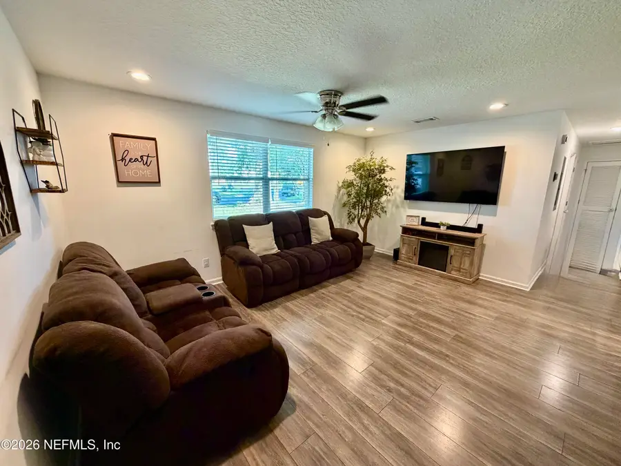 4751 Lincrest N Drive, Jacksonville, FL 32208 - #2