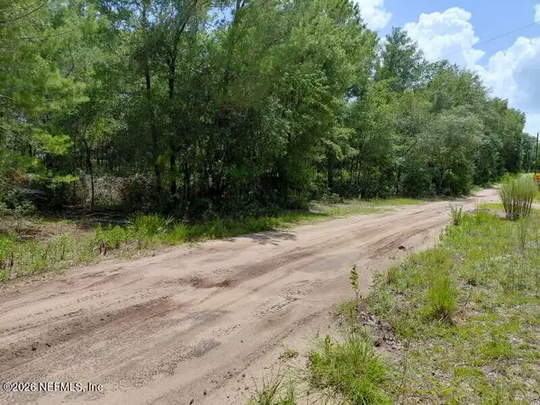 108 5th Street, Melrose, FL 32666