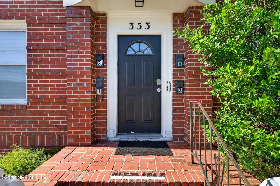 353 W 11th Street, Jacksonville, FL 32206 - #3