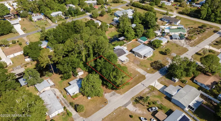 109 Shoreline Avenue, Satsuma, FL 32189 - #3