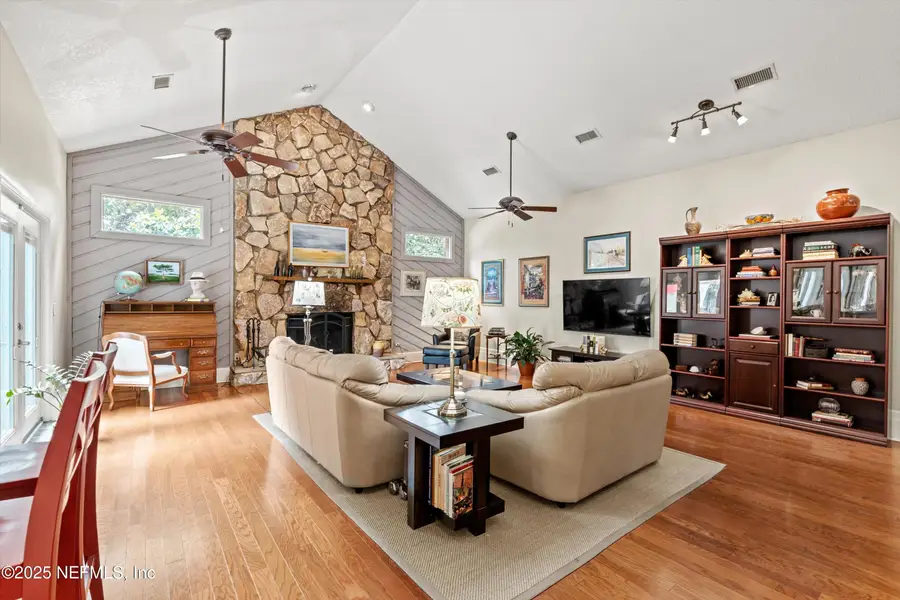 4654 Ortega Farms Circle, Jacksonville, FL 32210 - #2