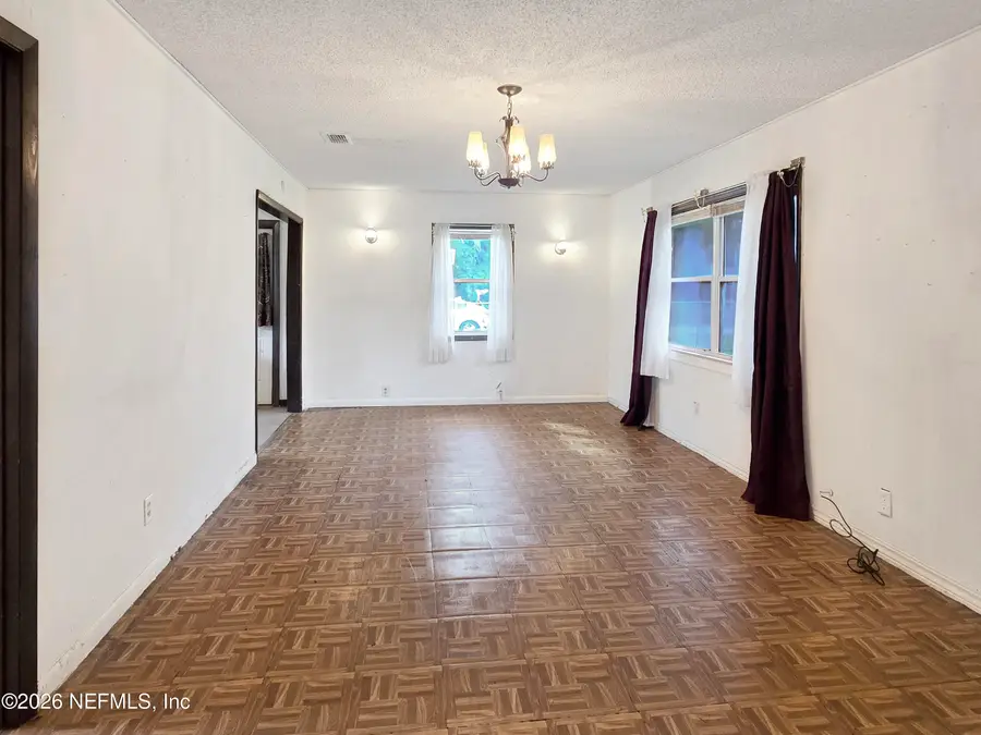 737 N Pine Avenue, Green Cove Springs, FL 32043 - #3