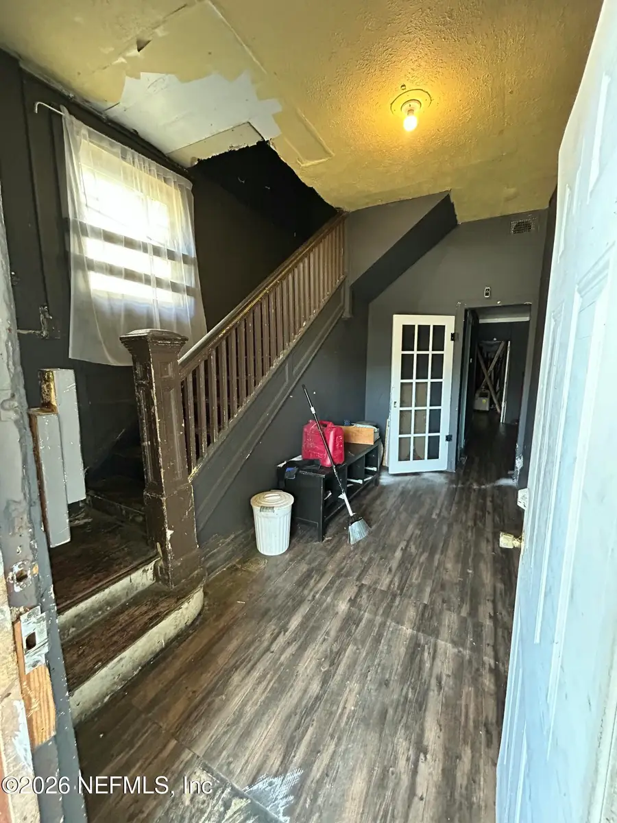 1209 W 3rd Street, Jacksonville, FL 32209 - #2