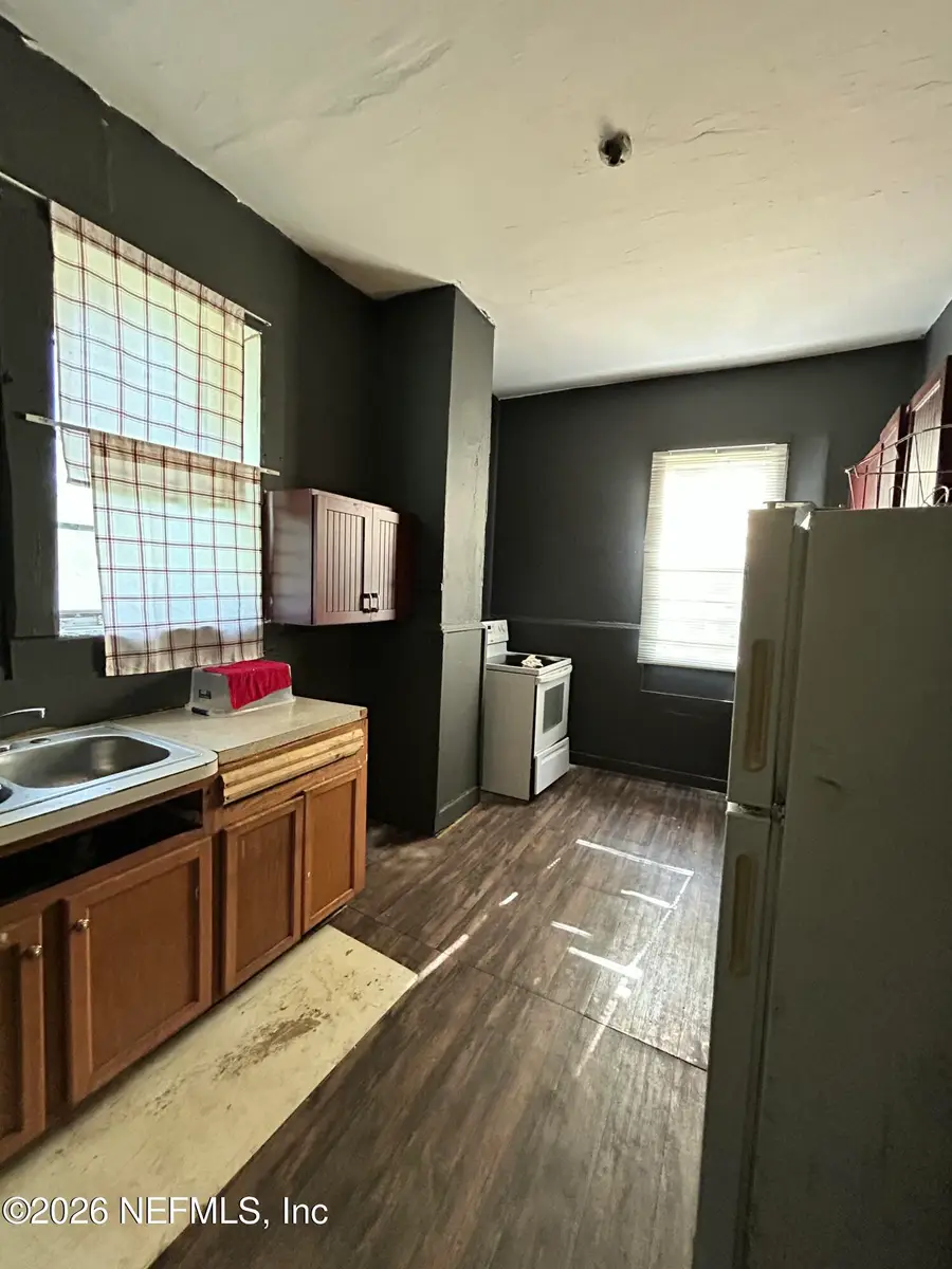 1209 W 3rd Street, Jacksonville, FL 32209 - #3