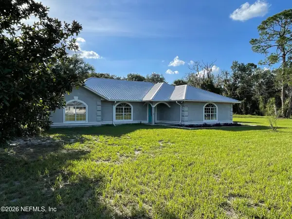 1055 Old Gainesville Highway, Interlachen, FL 32148