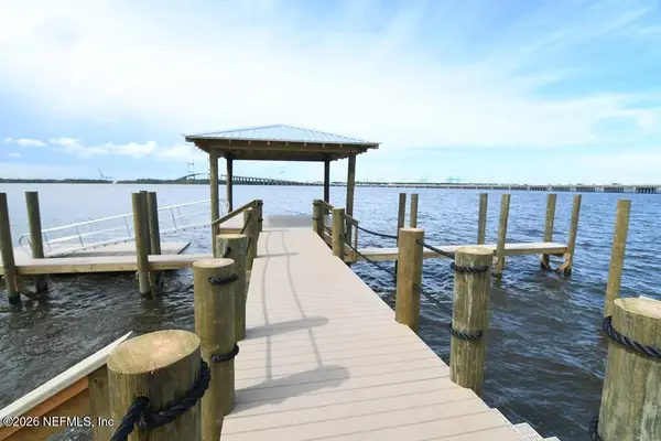 3629 Wells Landing Court, Jacksonville, FL 32277