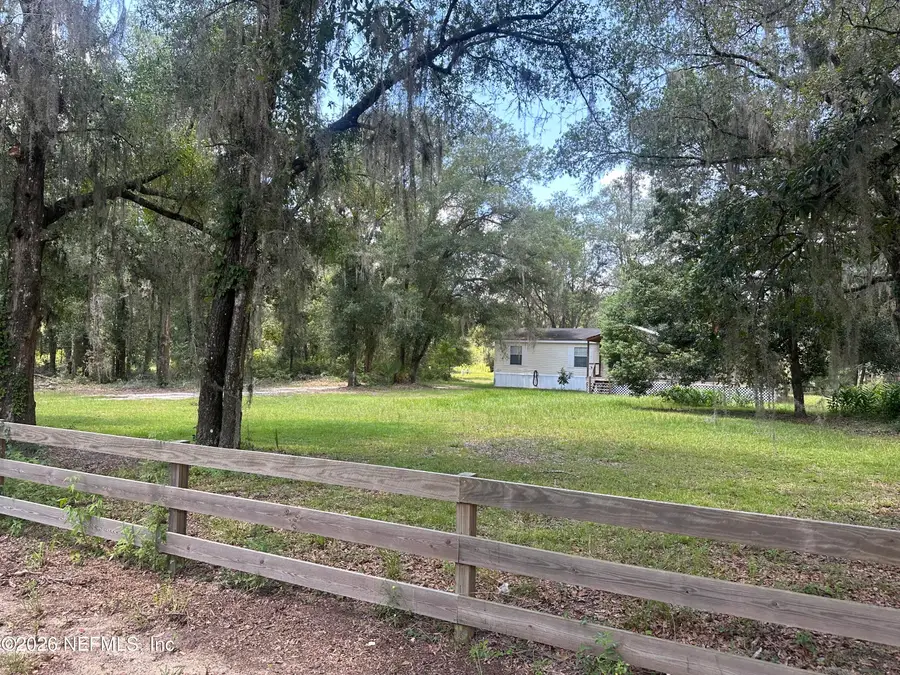 101 W Strickland Road, Interlachen, FL 32148 - #2