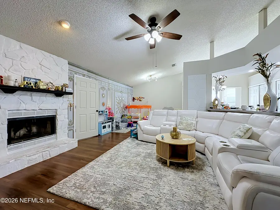 3346 Deerfield Pointe Dr Drive, Orange Park, FL 32073 - #2