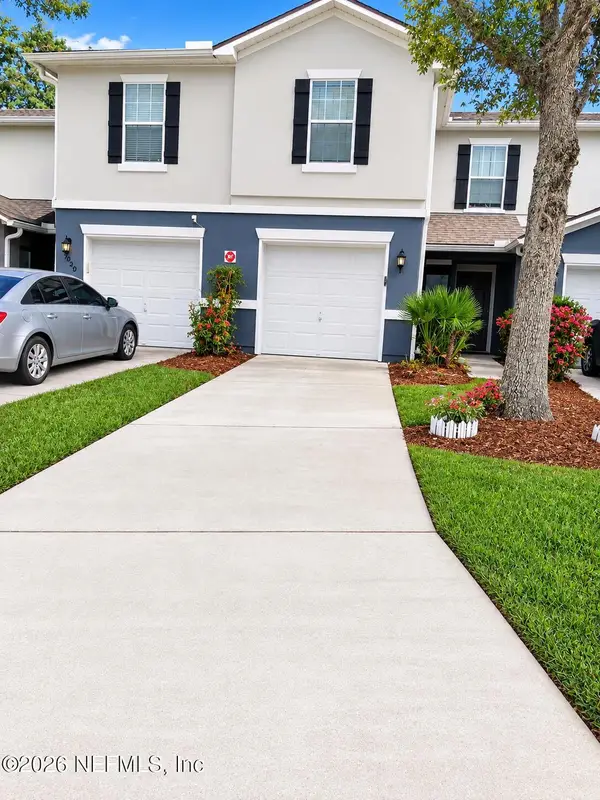 1018 N Black Cherry Drive, St. Johns, FL 32259