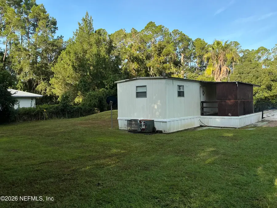 881 W River Road, Palatka, FL 32177 - #3