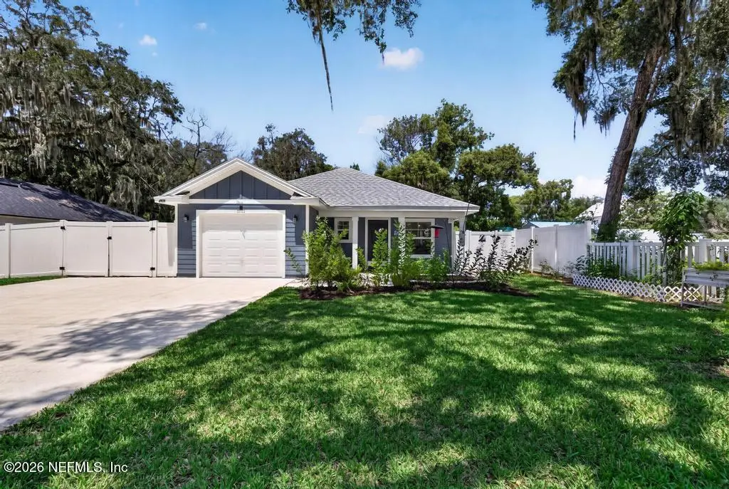 806 Cove Street, Green Cove Springs, FL 32043 - #1
