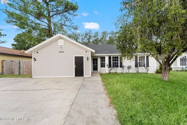 6952 Huntington Woods E Circle, Jacksonville, FL 32244