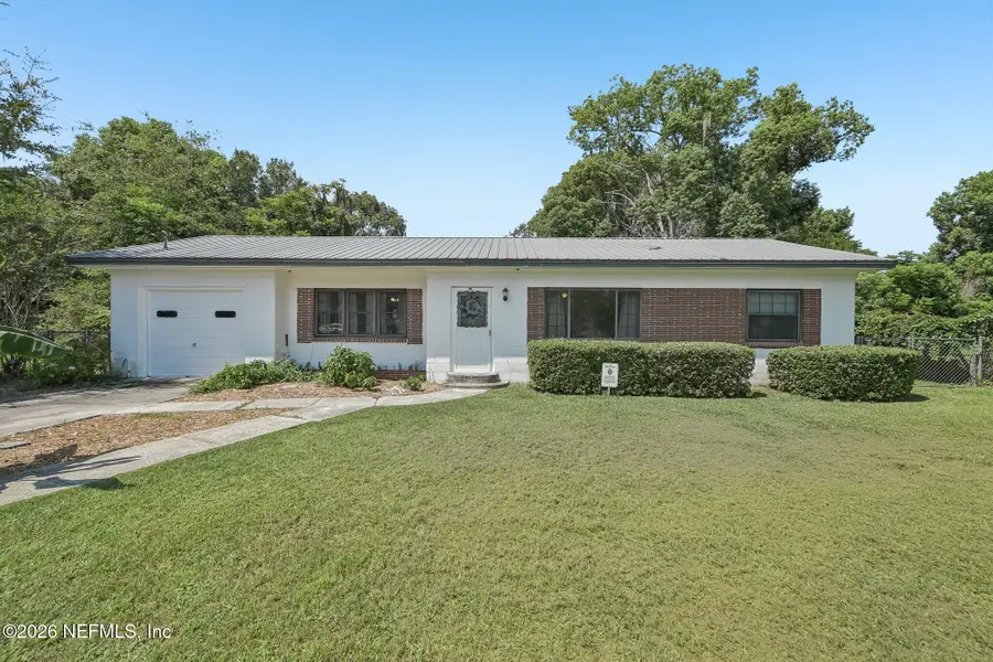 407 Highland S Avenue, Green Cove Springs, FL 32043 - #2