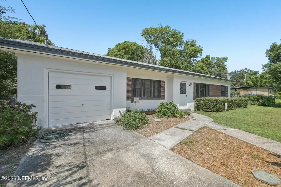 407 Highland S Avenue, Green Cove Springs, FL 32043 - #3
