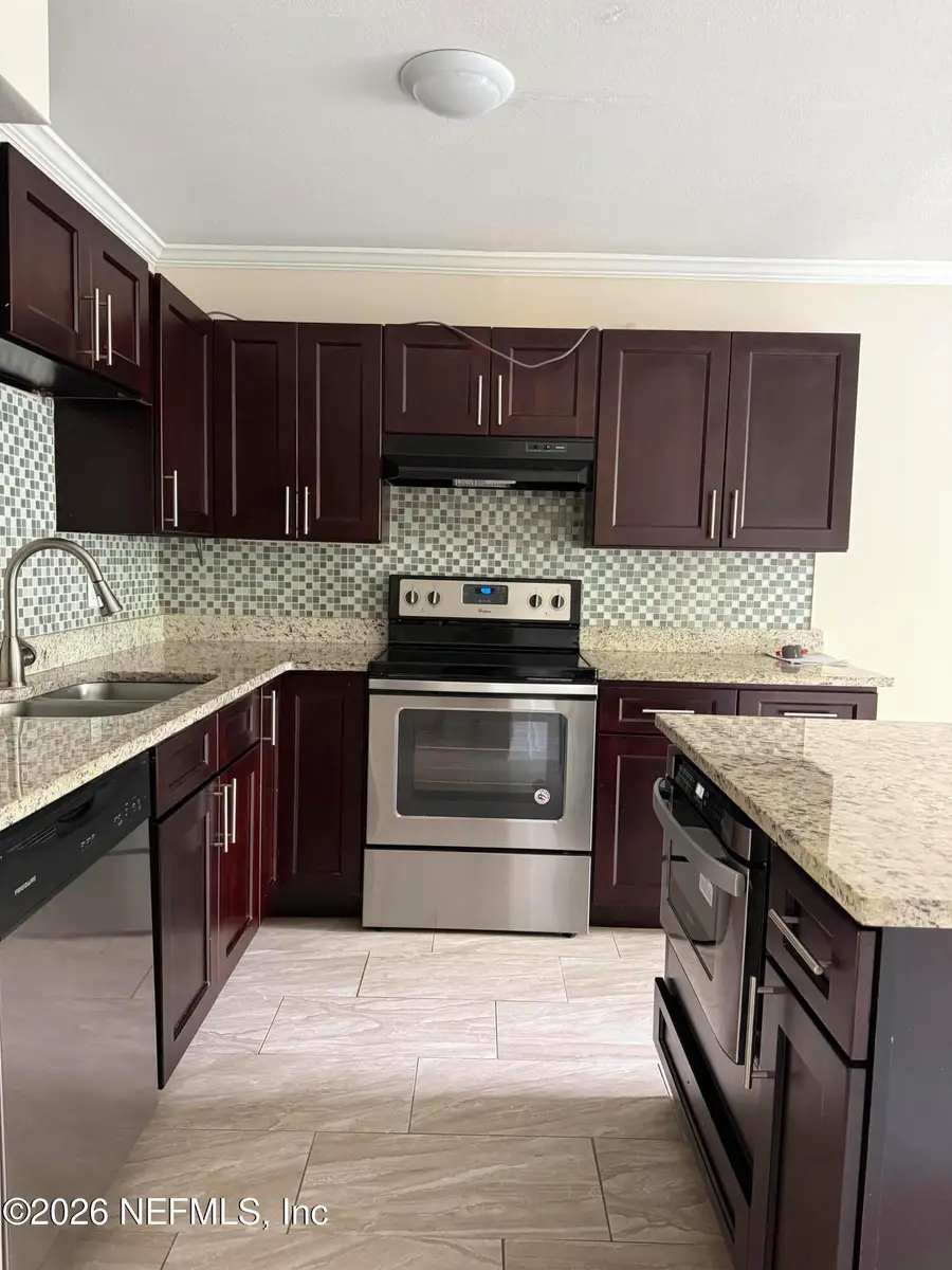 4321 Plaza Gate S Lane #202, Jacksonville, FL 32217 - #2