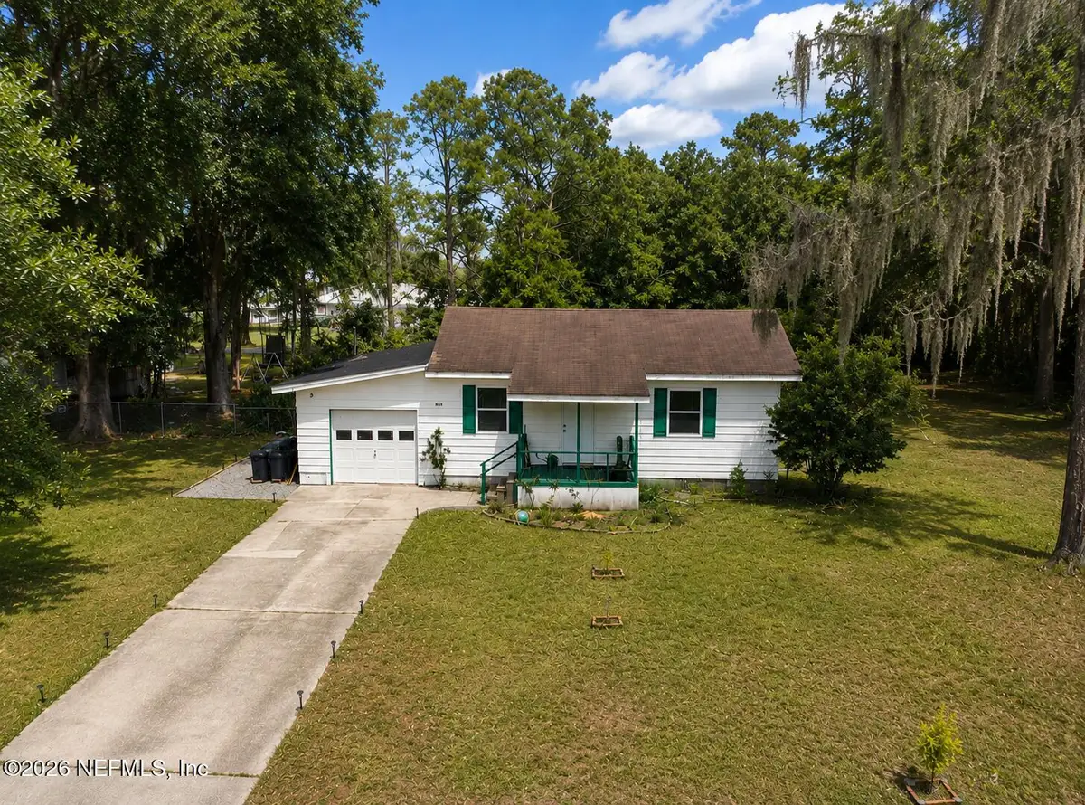423 Holiday Drive, Interlachen, FL 32148 - #1