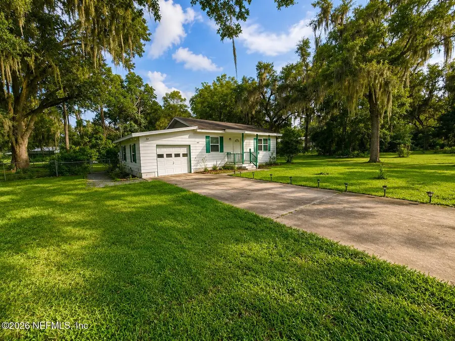 423 Holiday Drive, Interlachen, FL 32148 - #3
