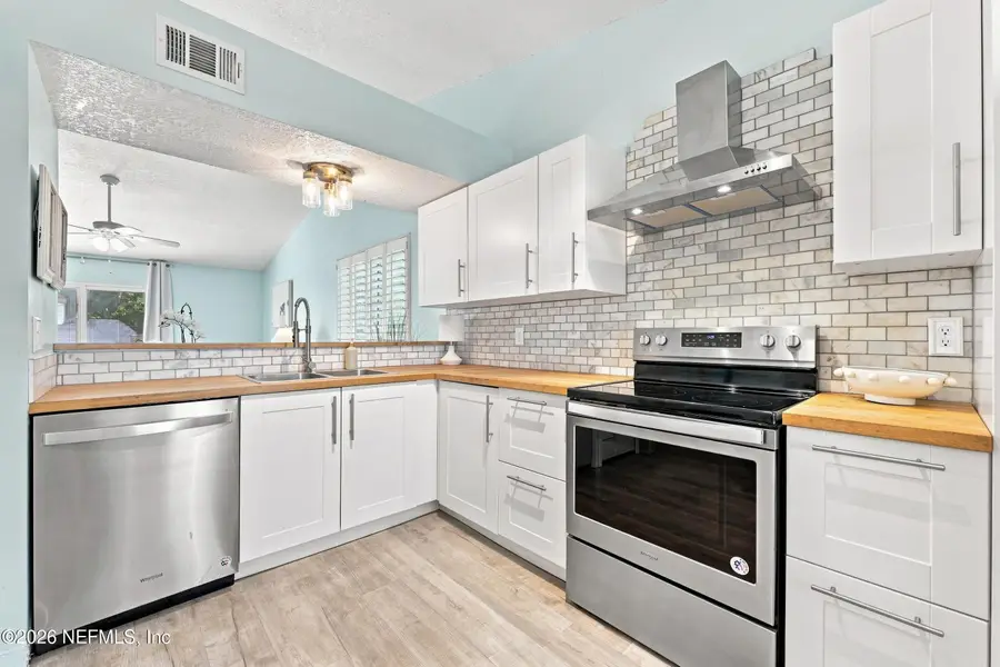 696 Aquatic Drive, Atlantic Beach, FL 32233 - #3