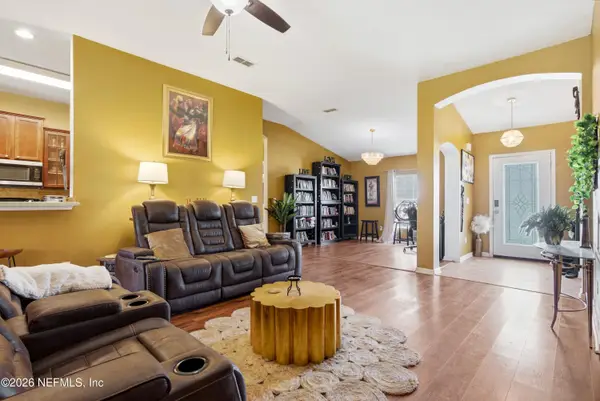 7392 Timber Falls Court, Jacksonville, FL 32219