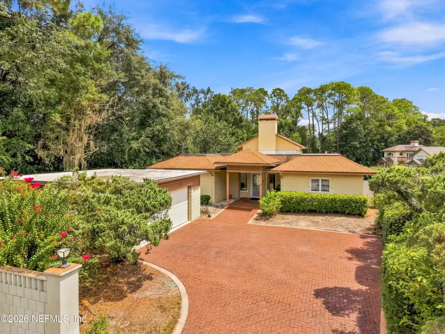 10105 Courtyards W Place, Jacksonville, FL 32256 - #2
