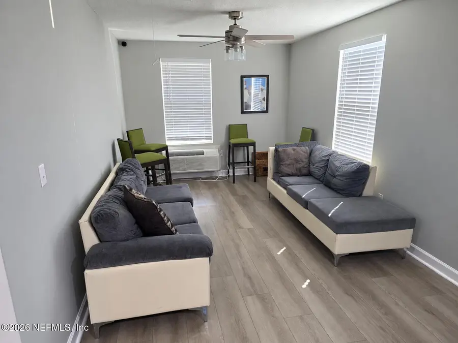 421 W 23rd Street, Jacksonville, FL 32206 - #3