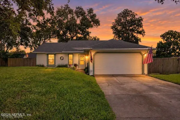 1721 Tiffany Pines E Circle, Jacksonville, FL 32225
