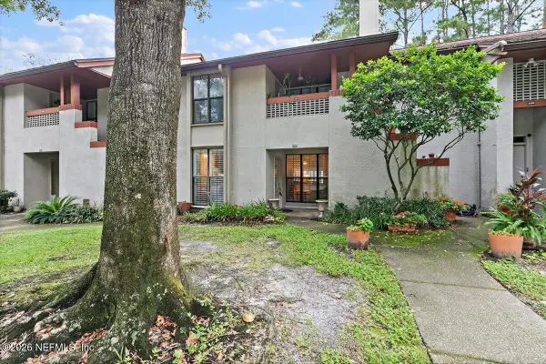 2105 Wood Hill Drive #2105, Jacksonville, FL 32256