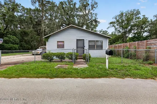 2054 Thomas Court, Jacksonville, FL 32207