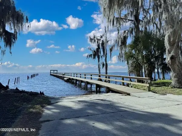 204 Paradise Boulevard, Georgetown, FL 32139