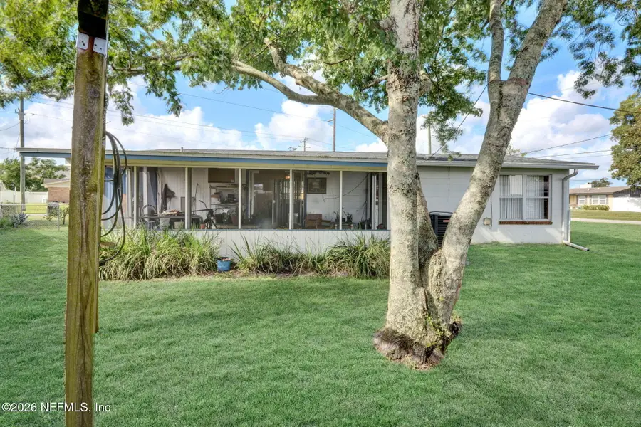 549 Clermont S Avenue, Orange Park, FL 32073 - #2