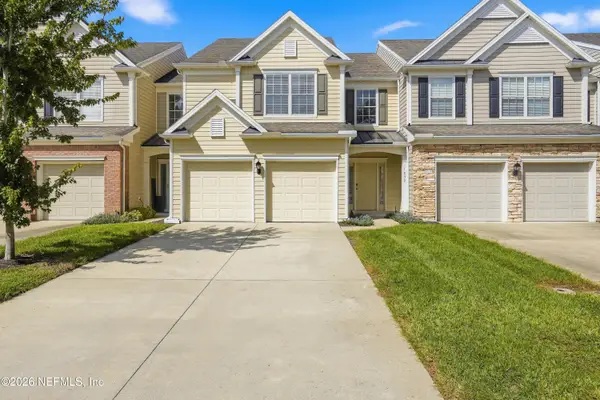 11052 E Castlemain Circle, Jacksonville, FL 32256