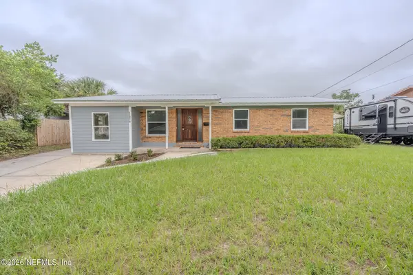 11272 Avery Drive, Jacksonville, FL 32218