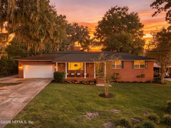 1244 Glengarry Road, Jacksonville, FL 32207
