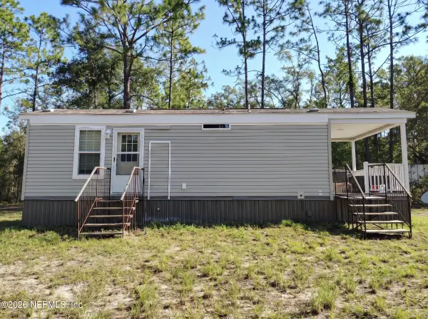 5840 NW 11th Avenue, Bell, FL 32619